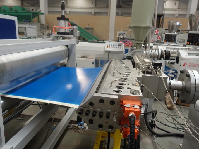 alimentation quantitative de 1100mm ASA Plastic Profile Production Line 2
