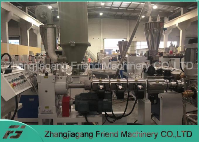 Résistance de charge de PVC ASA Tile Production Line High de l'extrusion 930mm de Co 1