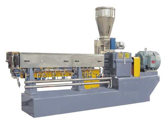 Un bon prix. Machine jumelle parallèle de boudineuse à vis, capacité de la machine 100~500kg/H d'extrudeuse de pp en ligne