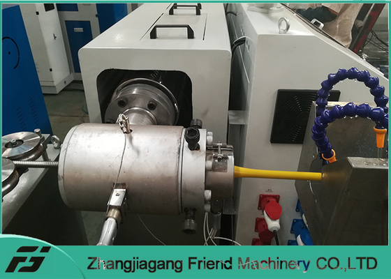 Un bon prix. Machine en plastique professionnelle de tuyau pour la bâche ondulée différente de tube d'acier inoxydable en ligne