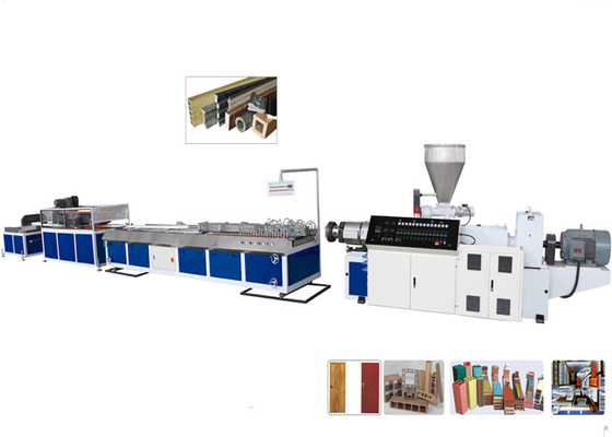 Un bon prix. TPU/TPR/profil en plastique PVC de bande faisant la machine pour le plafond et le Decking en ligne