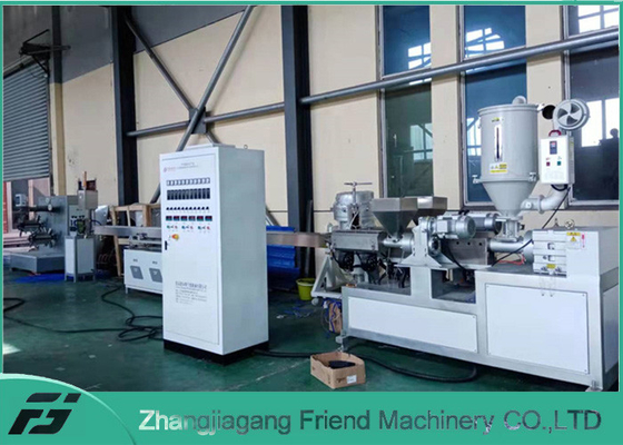 Machine artificielle d'extrudeuse de PE du profil 15KW de meubles de rotin