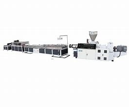 Un bon prix. Ligne d'extrusion de profil de la vis WPC de jumeau de la poudre 4m/Min de PE en ligne