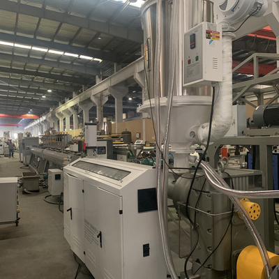 Un bon prix. Ligne boîte de contrôle indépendante d'extrusion de tuyau de PE de la construction 50kg/H de moteur de Siemens en ligne