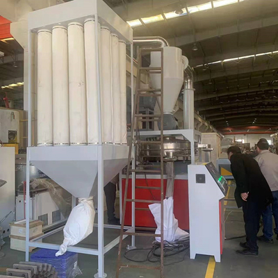 Un bon prix. Capacité élevée de fraisage de refroidissement par l'eau de machine de Pulverizer de PVC de 120 mailles en ligne