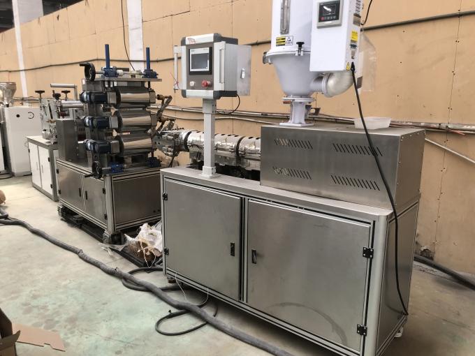 Type Mini Plastic Sheet Extruder Machine 200kg/H de laboratoire 1