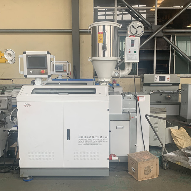 Tuyau en plastique faisant à machine les machines de expulsion électriques de production pour des tuyaux de PVC 2