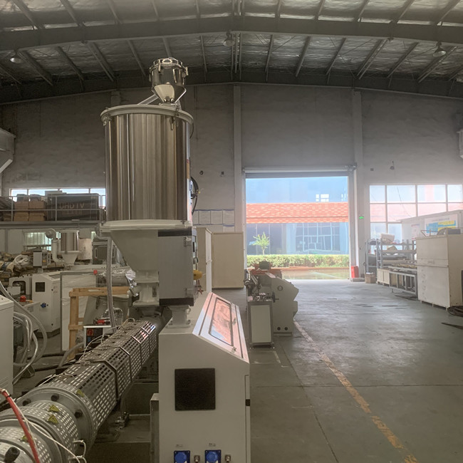 Machine simple d'extrusion de feuille de plastique de vis de PPR 150kg/H 4