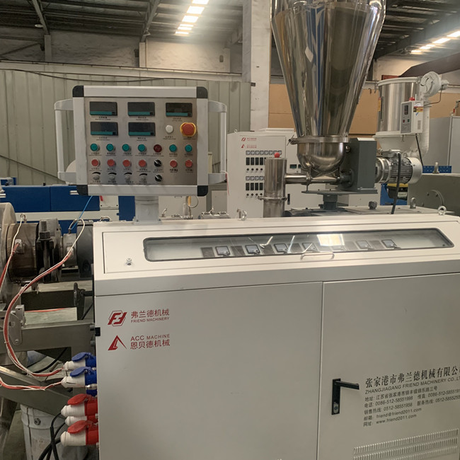 Diamètre ondulé à mur unique de la machine 800mm de tuyau de LDPE 2