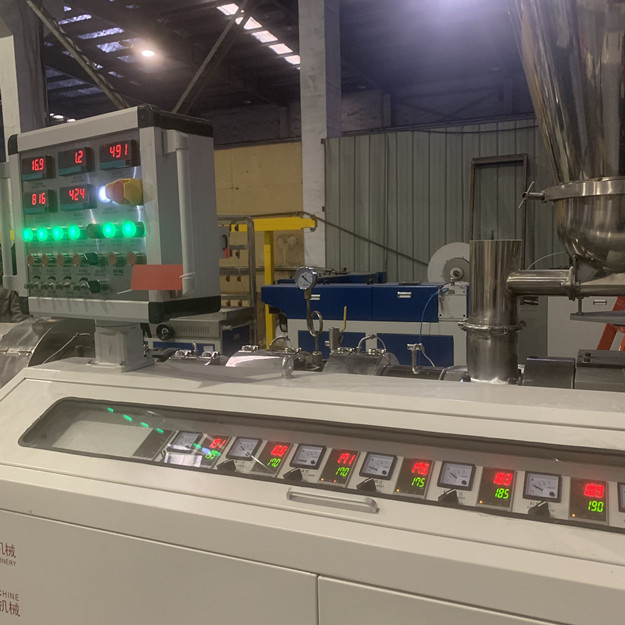 Ligne chaude contrôle automatique de pelletisation de PVC de la coupe 250kg/H 1