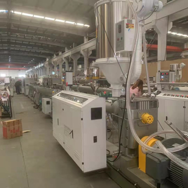 Trois couches de chaîne de production en plastique s'accrochent les machines automatiques de cinéma de bout droit de machine de cinéma 3