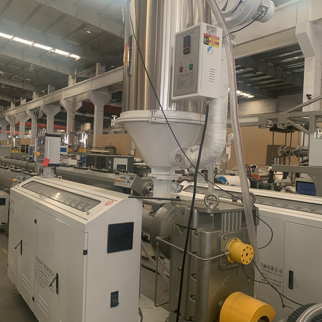 ligne en plastique coupe planétaire d'extrusion d'extrudeuse de tuyaux du polyéthylène 60kg/H 1