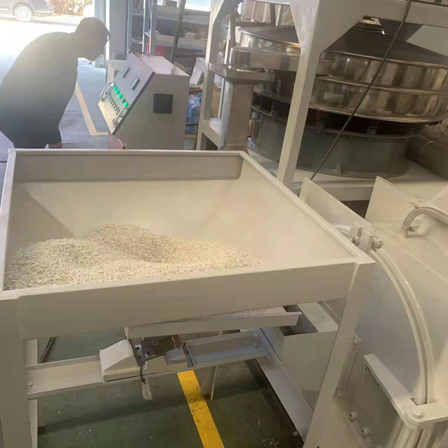 Capacité élevée de fraisage de refroidissement par l'eau de machine de Pulverizer de PVC de 120 mailles 6