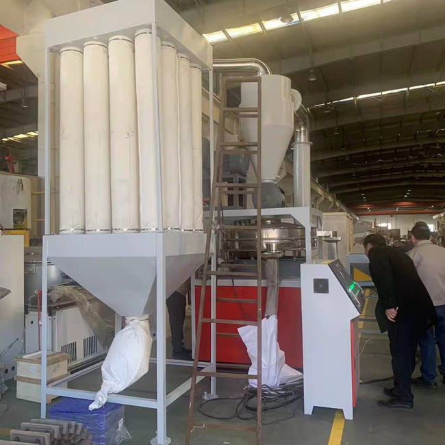 Capacité élevée de fraisage de refroidissement par l'eau de machine de Pulverizer de PVC de 120 mailles 5