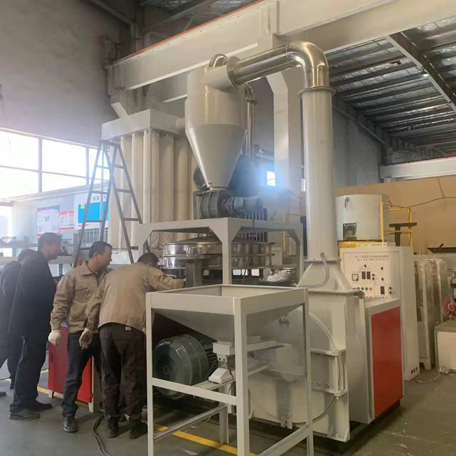 Capacité élevée de fraisage de refroidissement par l'eau de machine de Pulverizer de PVC de 120 mailles 2